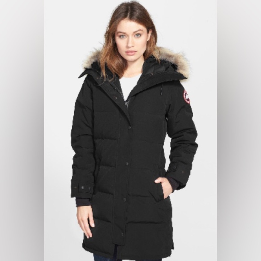 Authentic Canada Goose Shelburne Genuine Coyote Fur Trim Down Parka